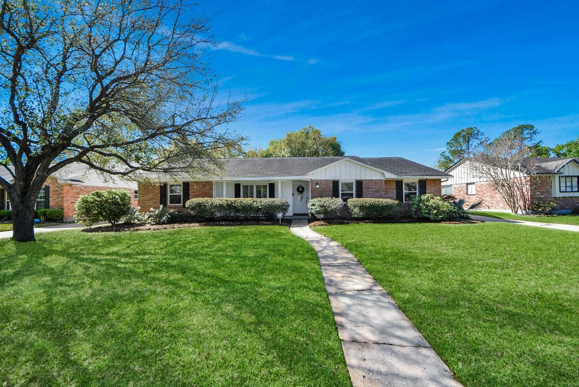10719 Burgoyne Road Houston, TX 77042 - Photo 35 of 36