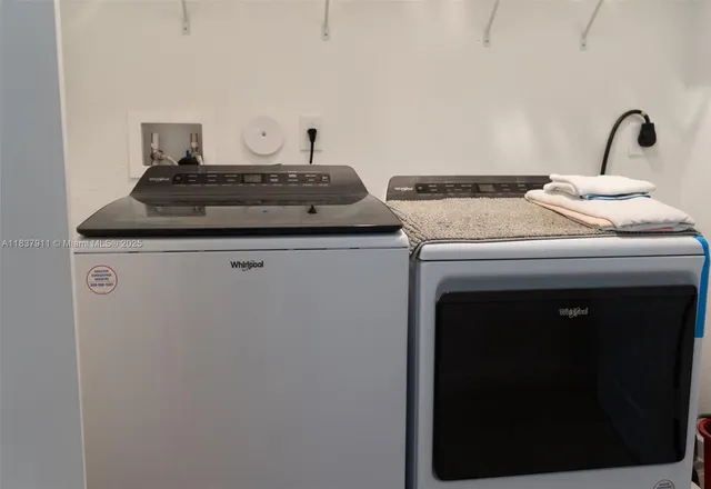 $440,000 | 824 South E 18th Street, Homestead, FL 33034