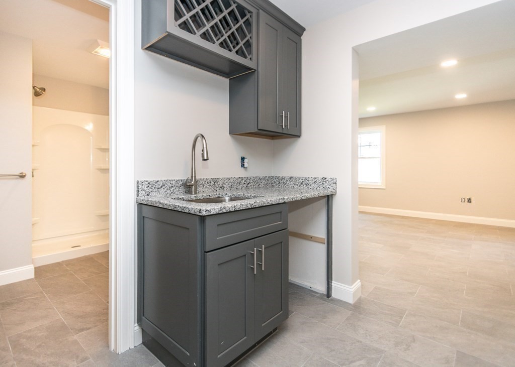 19 Upland Road Waltham, MA 02451 - Photo 38 of 42 Gallery Image 38