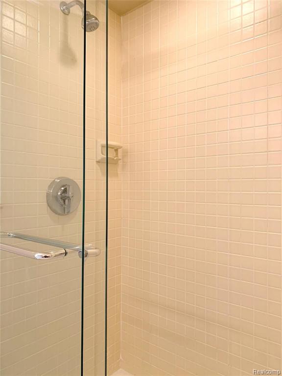 1128 Timberview Trail Bloomfield Hills, MI 48304 - Photo 19 of 31