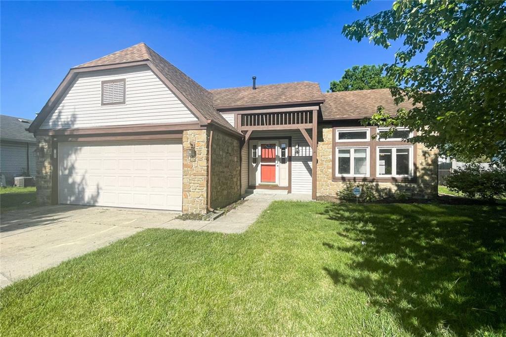 8582 Castle Farms Road Indianapolis, IN 46256 - Photo 1 of 25 Gallery Image 1