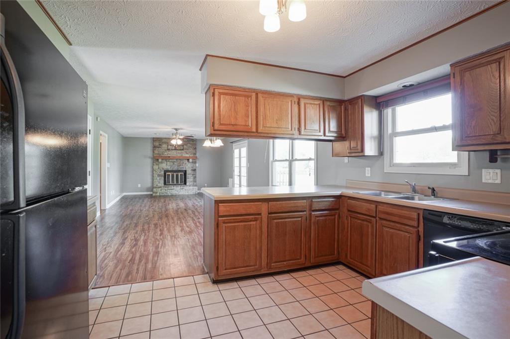 8582 Castle Farms Road Indianapolis, IN 46256 - Photo 8 of 25 Gallery Image 8