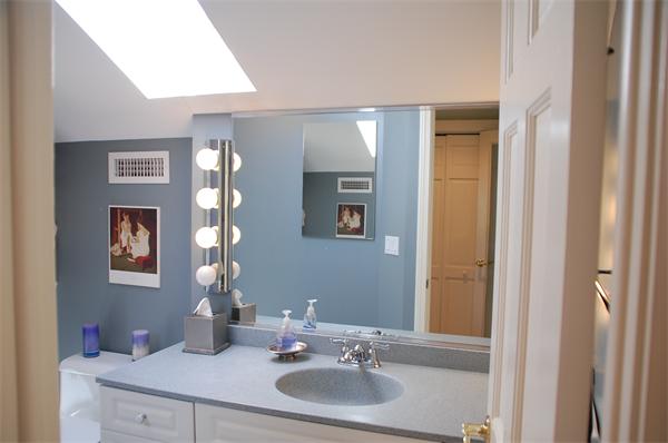 15 Willow Road Marblehead, MA 01945 - Photo 7 of 13
