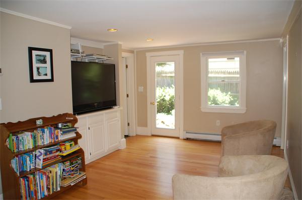 15 Willow Road Marblehead, MA 01945 - Photo 8 of 13