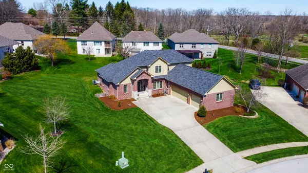 $649,513 | 736 Willow Pointe Drive North, Plainfield, IN 46168