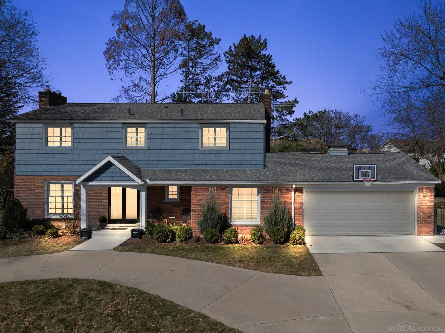 919 Ballantyne Road Grosse Pointe, MI 48236 - Photo 2 of 56 50168943-307b7c20-90c3-45d5-af55-dd978bfe6ac8.JPG