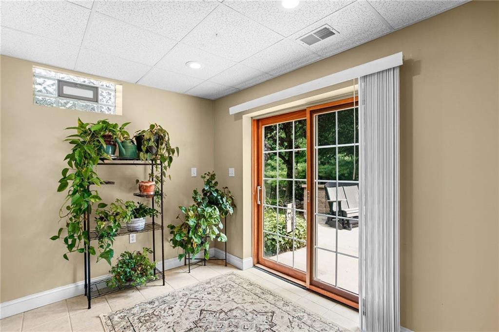 472 Spruce Lane Houston, PA 15342 - Photo 42 of 50