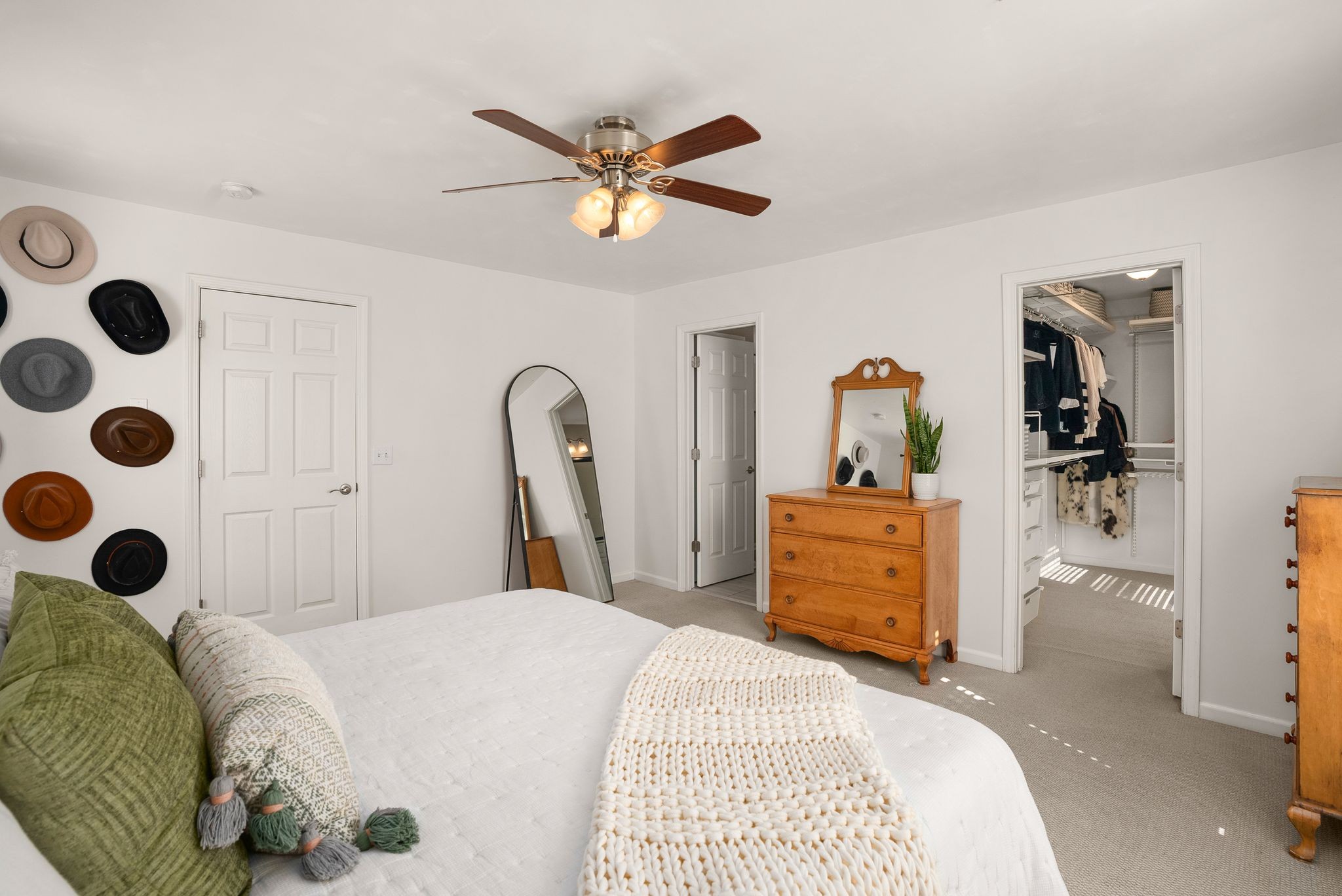 386 Normandy Circle Nashville, TN 37209 - Photo 22 of 30 a bedroom with a bed and a chandelier