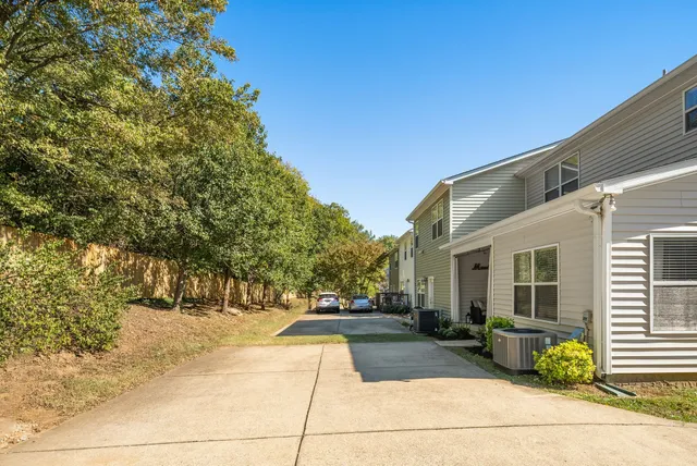 a view of outdoor space yard and porch