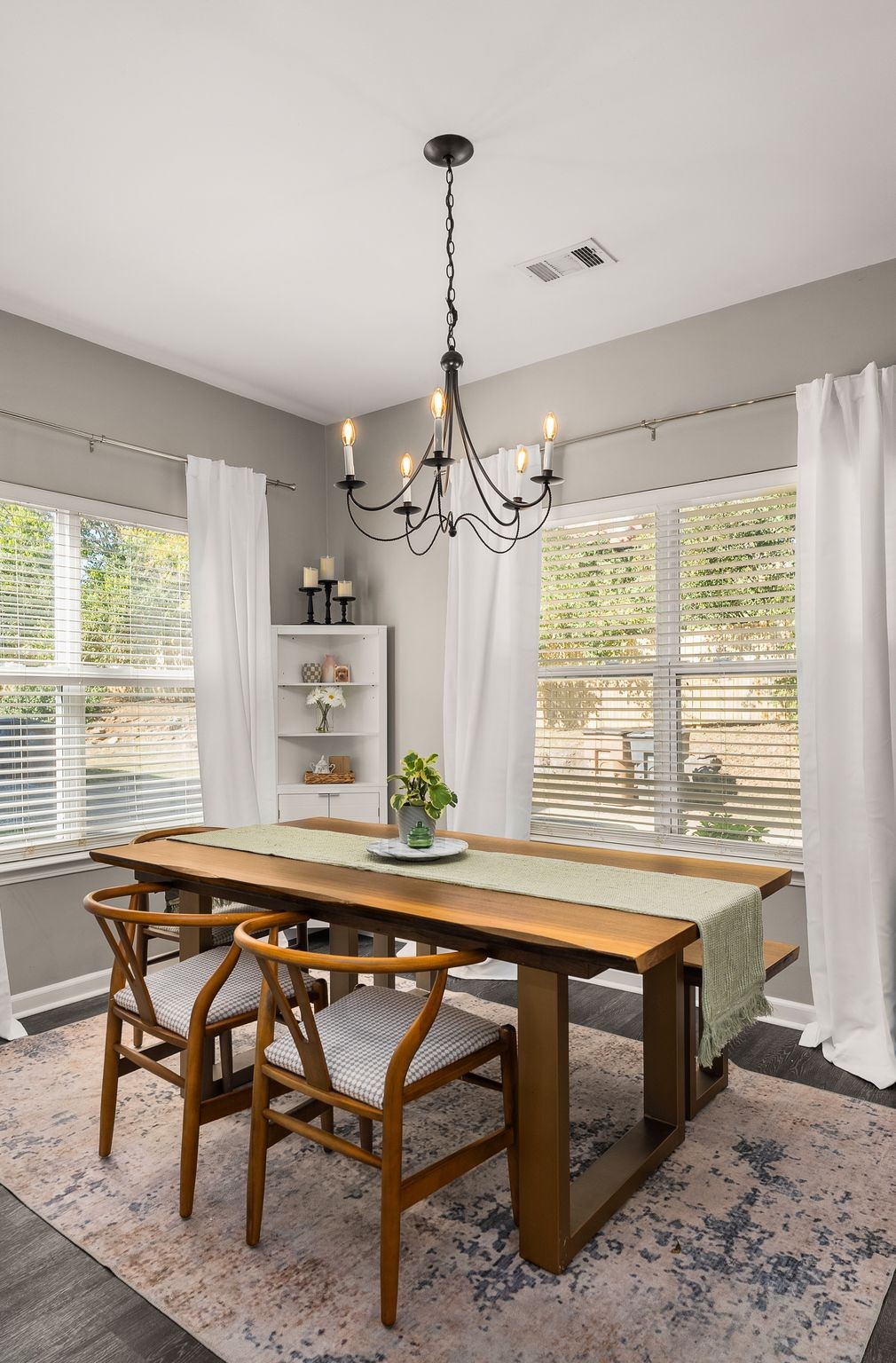 386 Normandy Circle Nashville, TN 37209 - Photo 9 of 30 a dining room with furniture and window