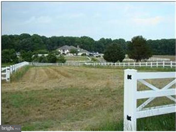 120 Oechsle Road Woodstown, NJ 08098 - Photo 12 of 14 a view of a lake in middle of the town