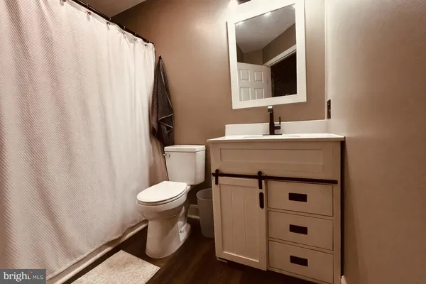 $285,000 | 8 Wagon Wheel Drive, Sicklerville, NJ 08081