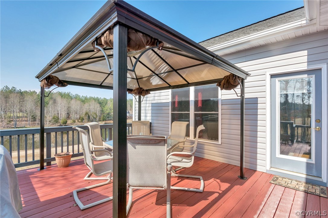 717 Landover Road Troy, VA 22974 - Photo 38 of 48 a view of a chairs and table in the balcony