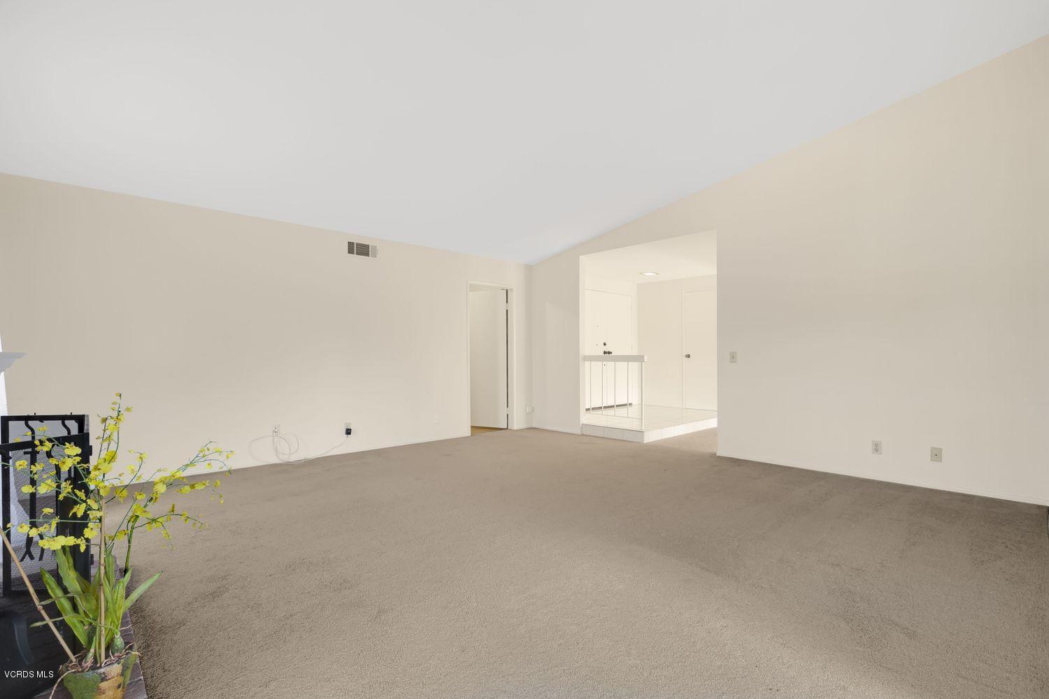 220 Odebolt Drive Thousand Oaks, CA 91360 - Photo 12 of 29 019_220-odebolt-drive-thousand-oaks-ca-u