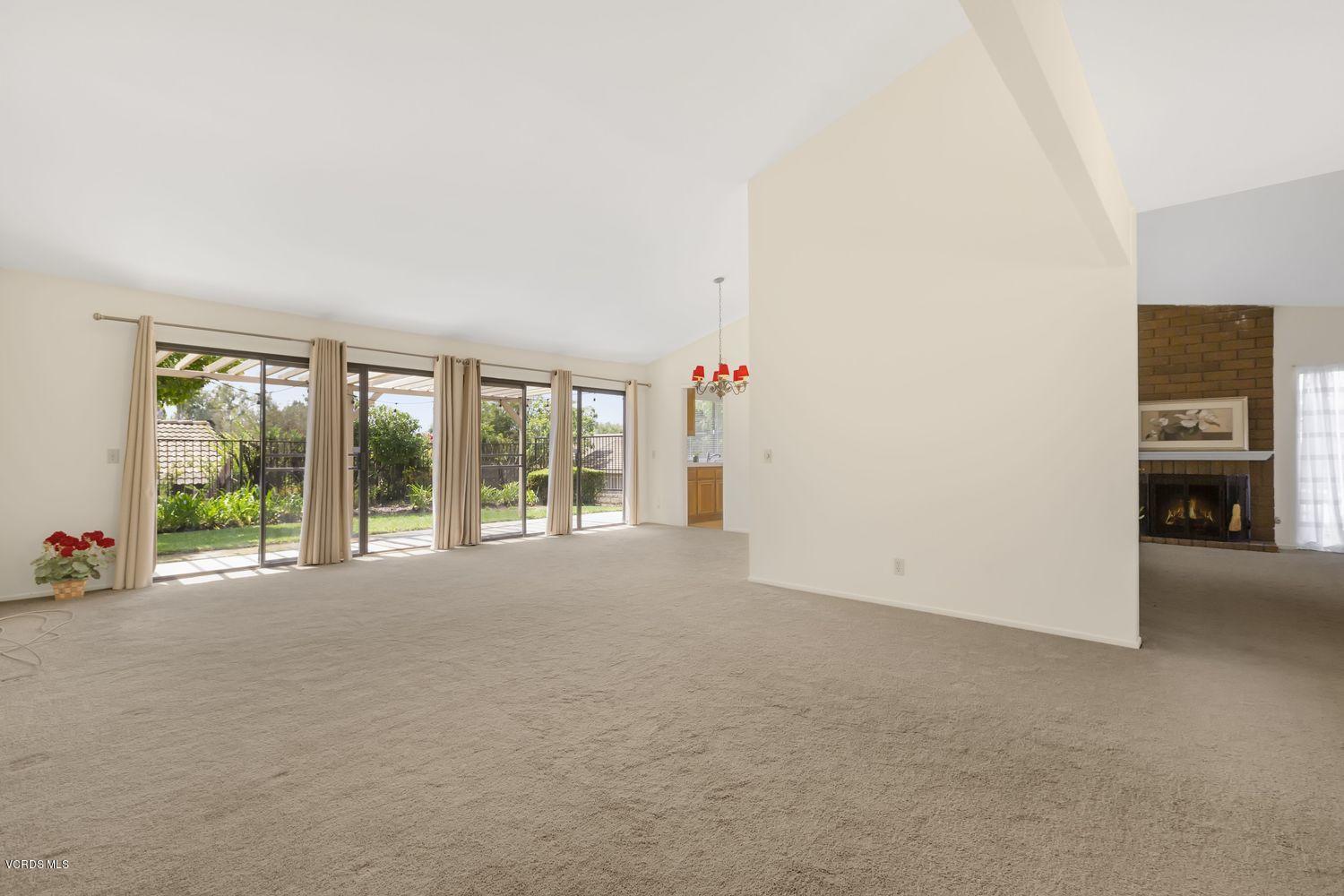 220 Odebolt Drive Thousand Oaks, CA 91360 - Photo 5 of 29 007_220-odebolt-drive-thousand-oaks-ca-u