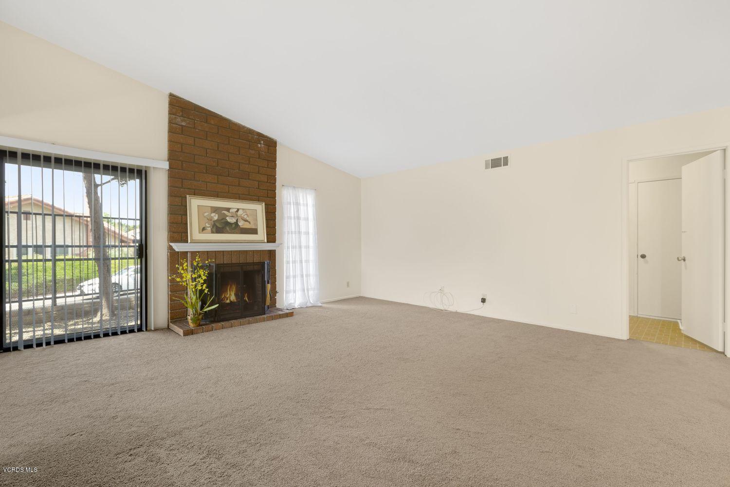 220 Odebolt Drive Thousand Oaks, CA 91360 - Photo 10 of 29 009_220-odebolt-drive-thousand-oaks-ca-u