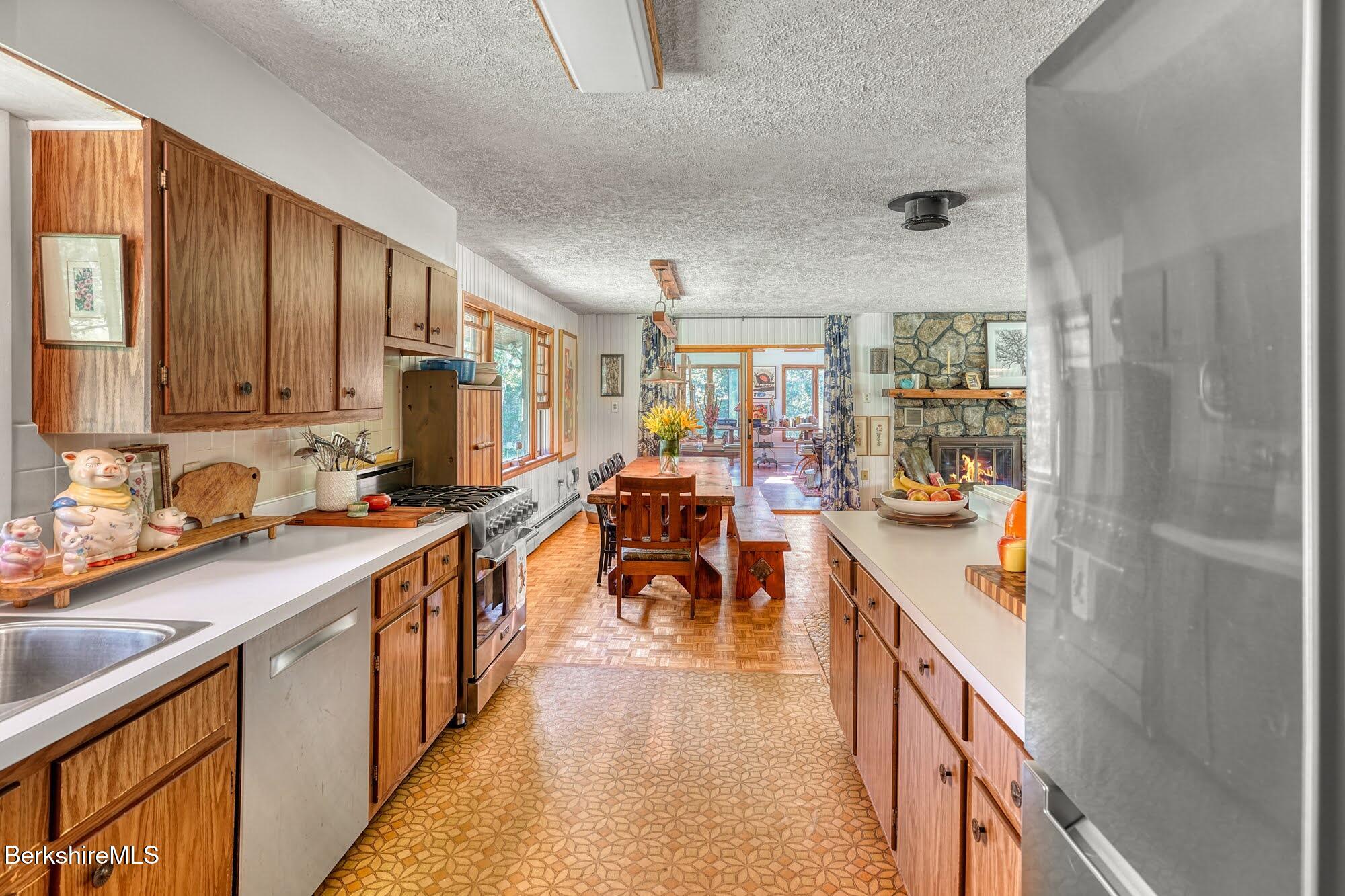 715 Main Road Monterey, MA 01245 - Photo 9 of 28 KITCHEN
