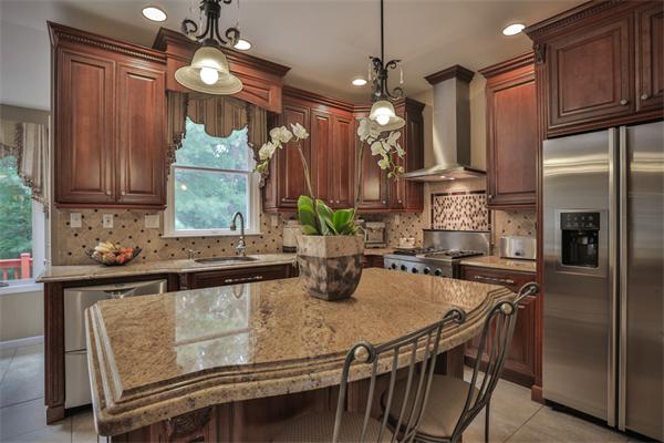7 Triphammer Road Sharon, MA 02067 - Photo 8 of 27 Gallery Image 8
