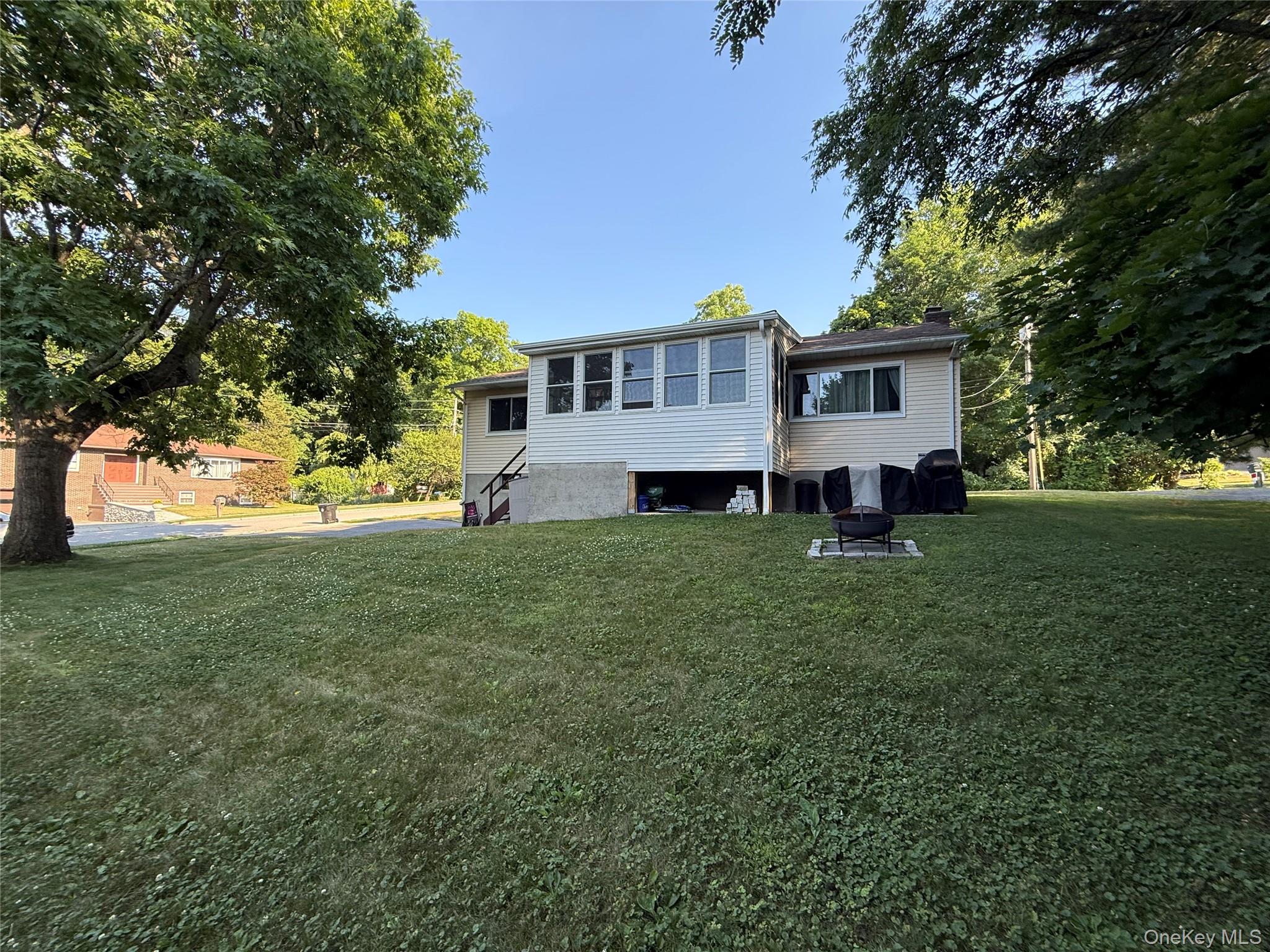 7 Richmond Road Poughkeepsie, NY 12603 - Photo 15 of 16