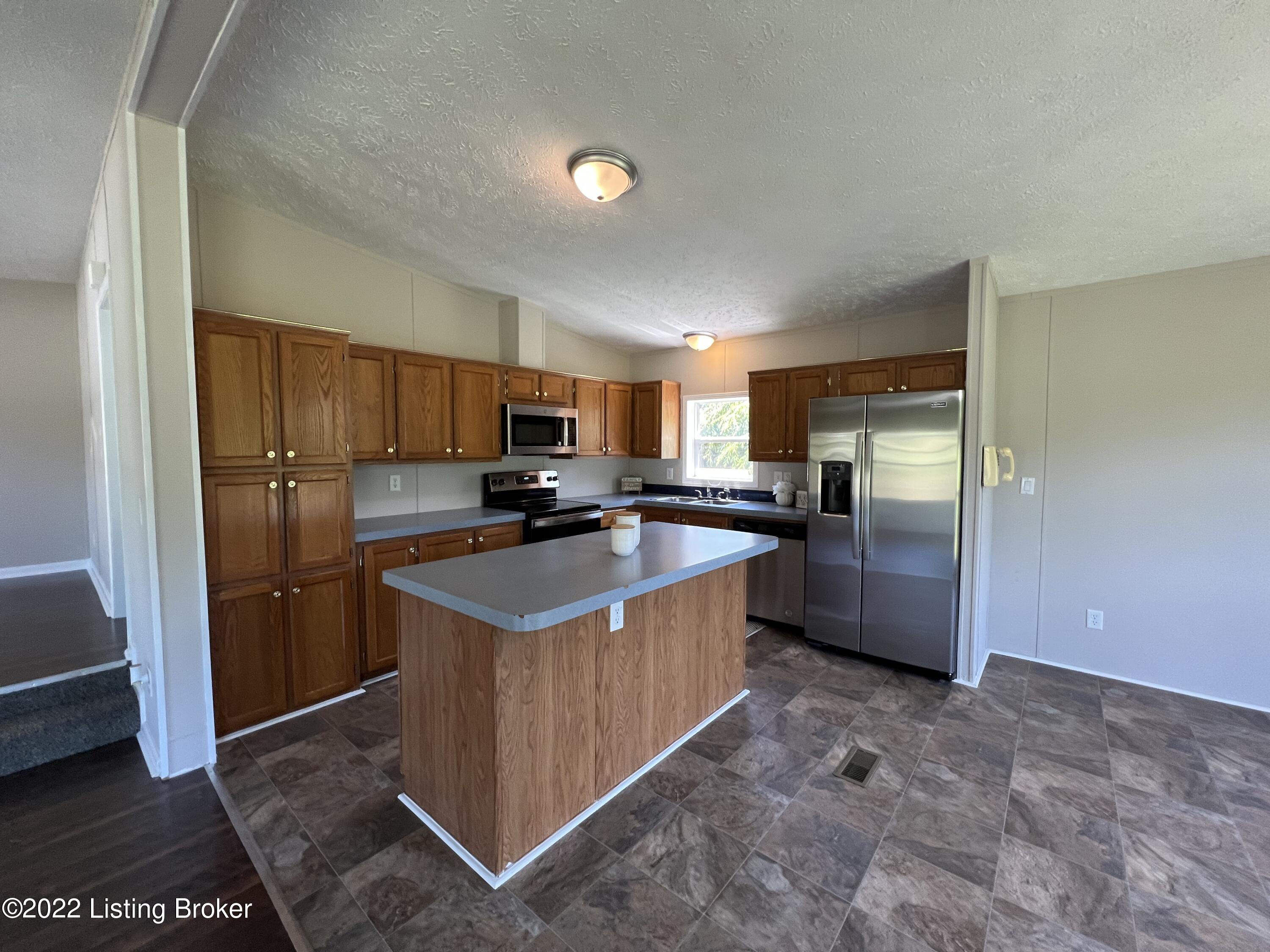 80 Gobbler Knob Road Guston, KY 40142 - Photo 8 of 38 9929D80B-4DD6-416D-8DEB-7B39F94848FD