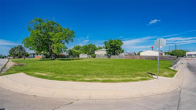 $450,000 | 124 Southwest Anderson Street, Burleson, TX 76028