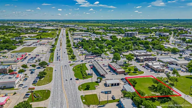 $450,000 | 124 Southwest Anderson Street, Burleson, TX 76028