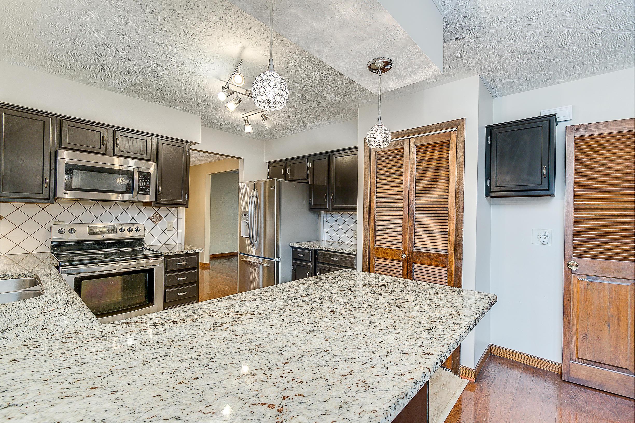 5014 Etna Road Columbus, OH 43213 - Photo 7 of 42