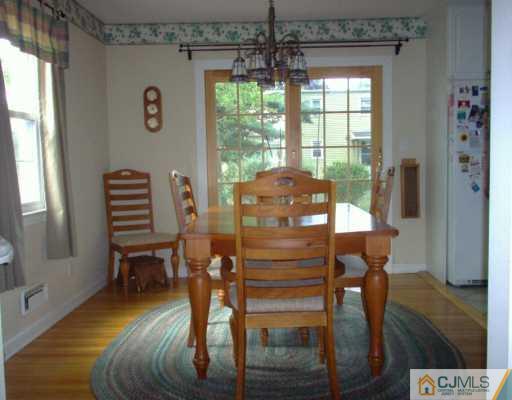 26 Rutgers Street Edison, NJ 08817 - Photo 4 of 8 Gallery Image 4