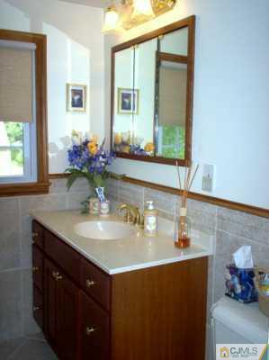 26 Rutgers Street Edison, NJ 08817 - Photo 6 of 8 Gallery Image 6