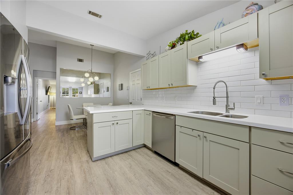 419 Northwest 50th Boulevard, Unit 805 Gainesville, FL 32607 - Photo 15 of 27