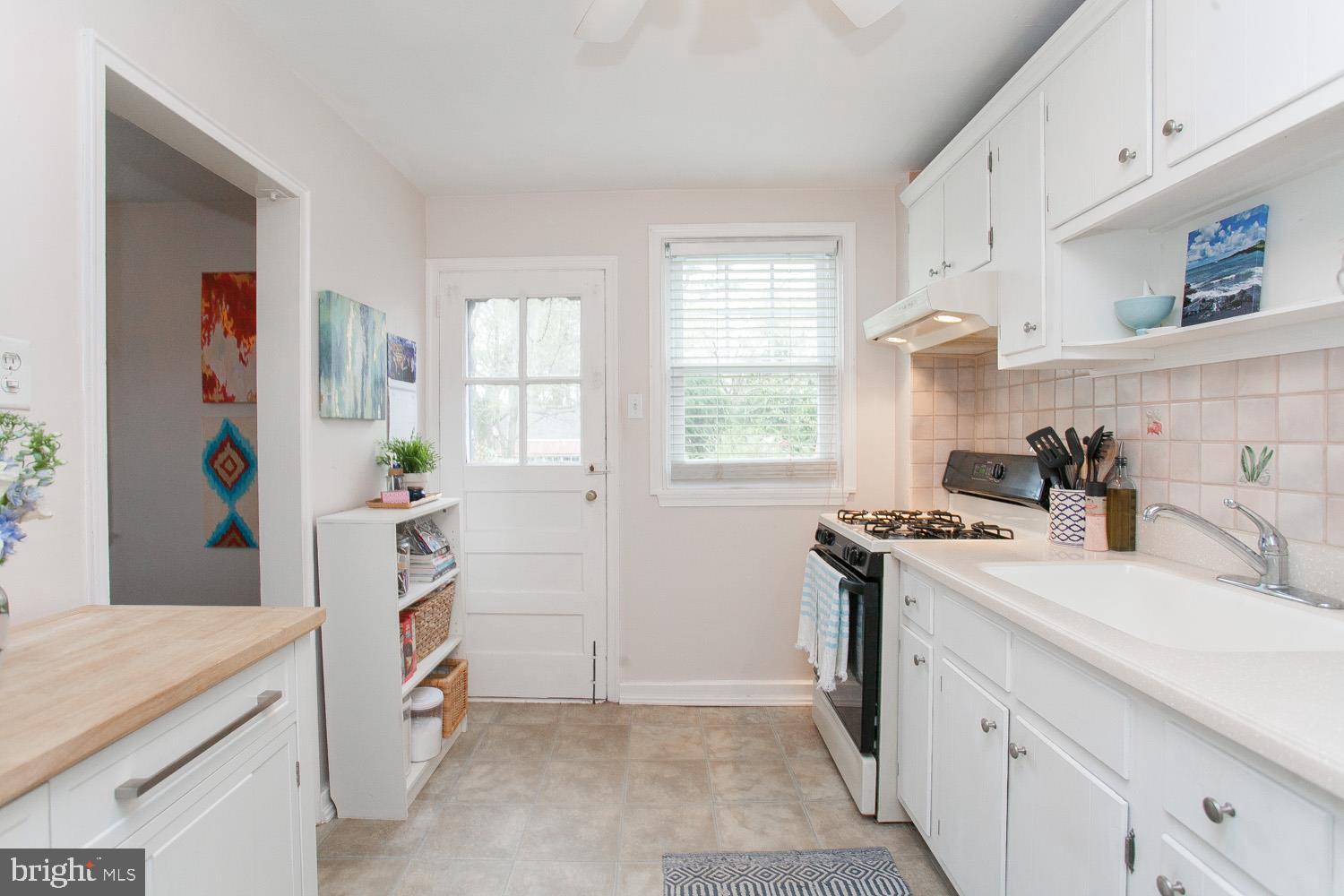 511 North Manoa Road Havertown, PA 19083 - Photo 12 of 31