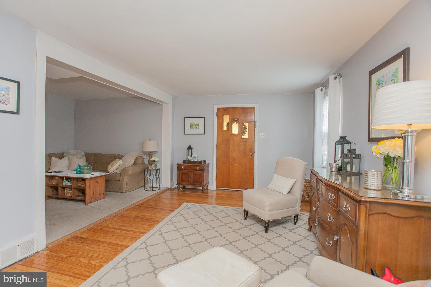 511 North Manoa Road Havertown, PA 19083 - Photo 5 of 31