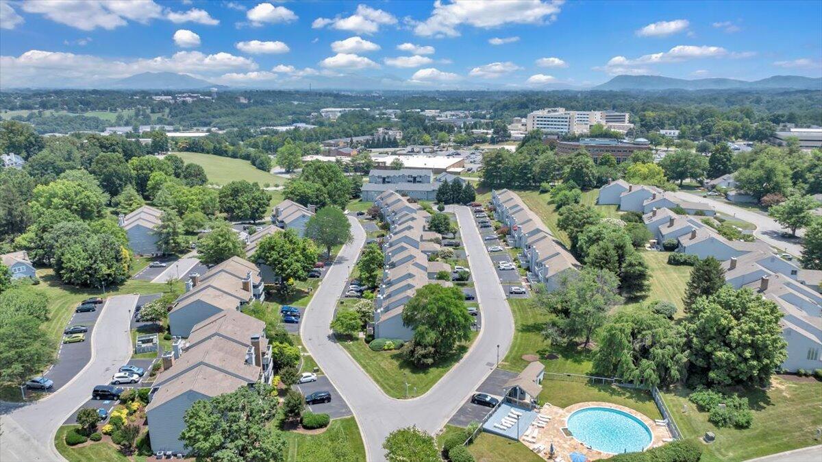2404 Post Oak Road Salem, VA 24153 - Photo 41 of 50 44-DJI_20250624111232_0002_D_MIB