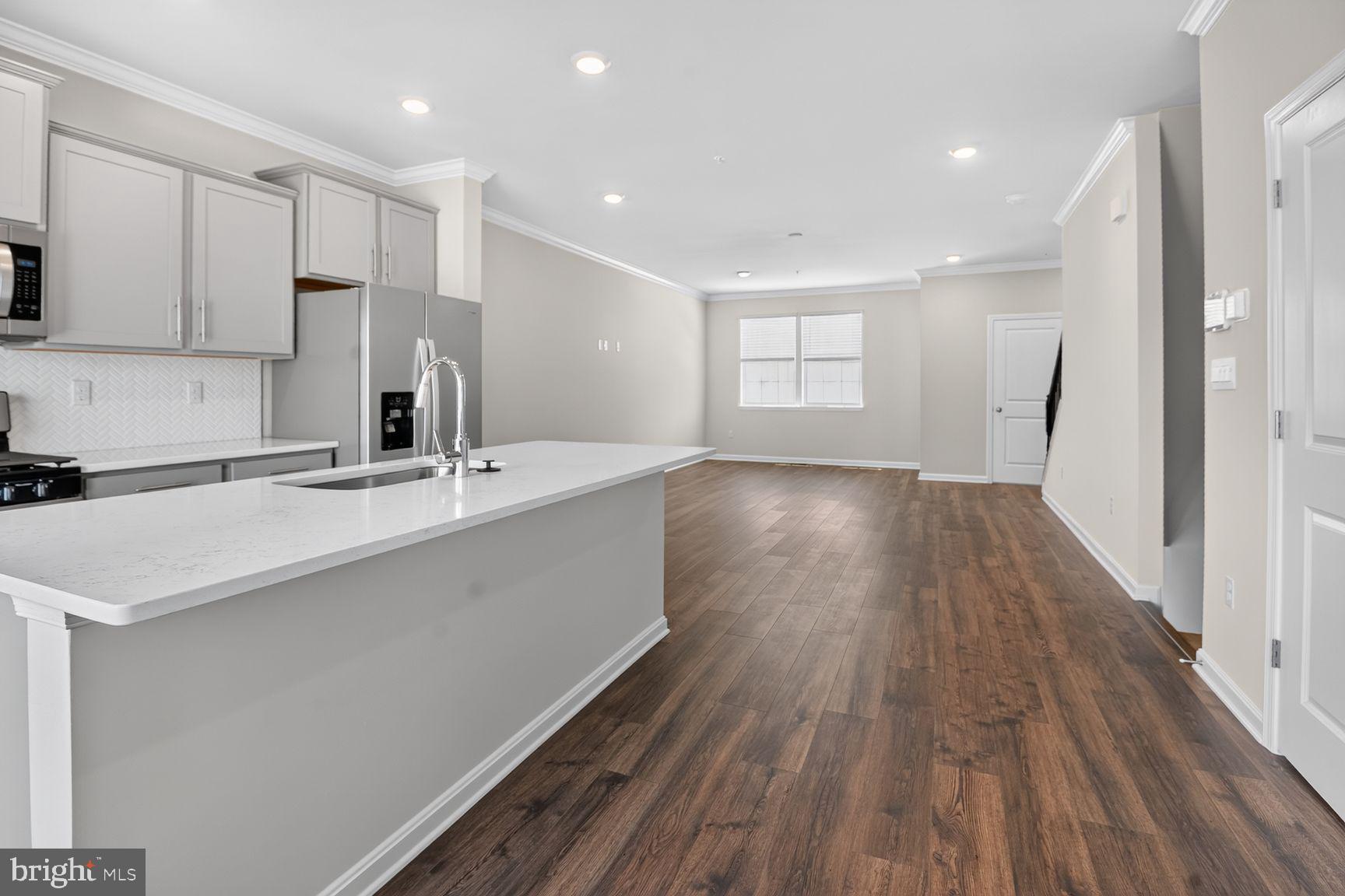 29 Merion Avenue Baltimore, MD 21237 - Photo 4 of 23