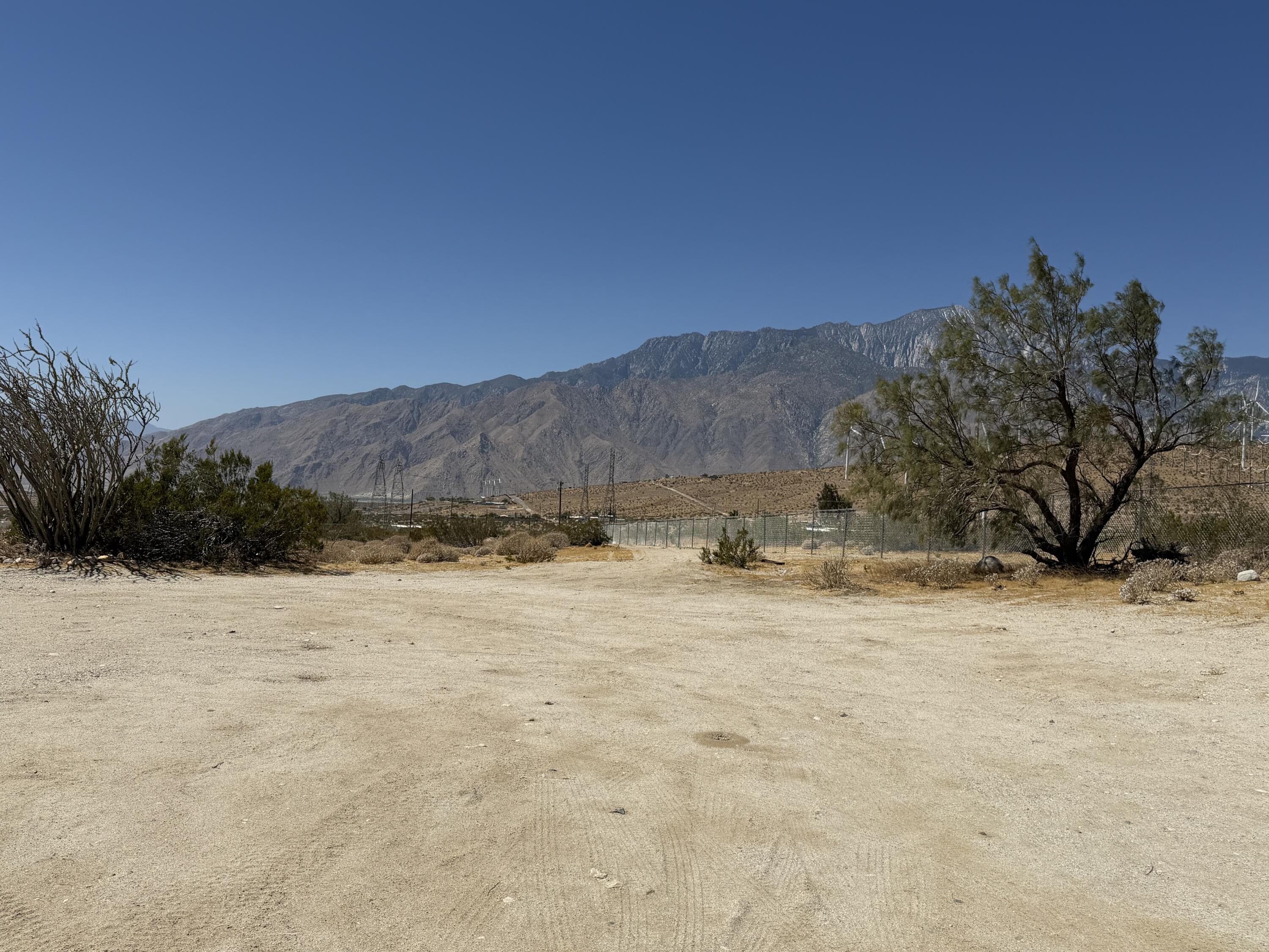 15236 Painted Hills Road Whitewater, CA 92282 - Photo 24 of 39 35