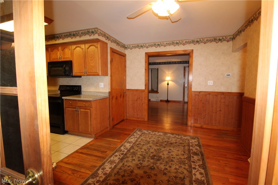 156 Marks Road Brunswick, OH 44212 - Photo 10 of 29 Gallery Image 10