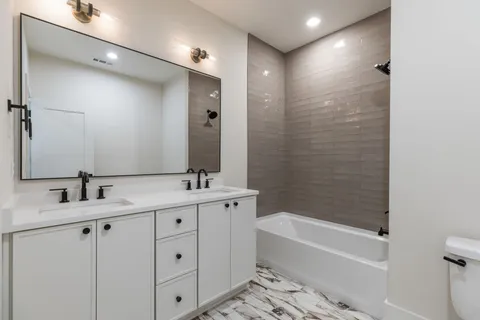 $725,000 | 644 West Green Lane, Unit B, Nashville, TN 37207