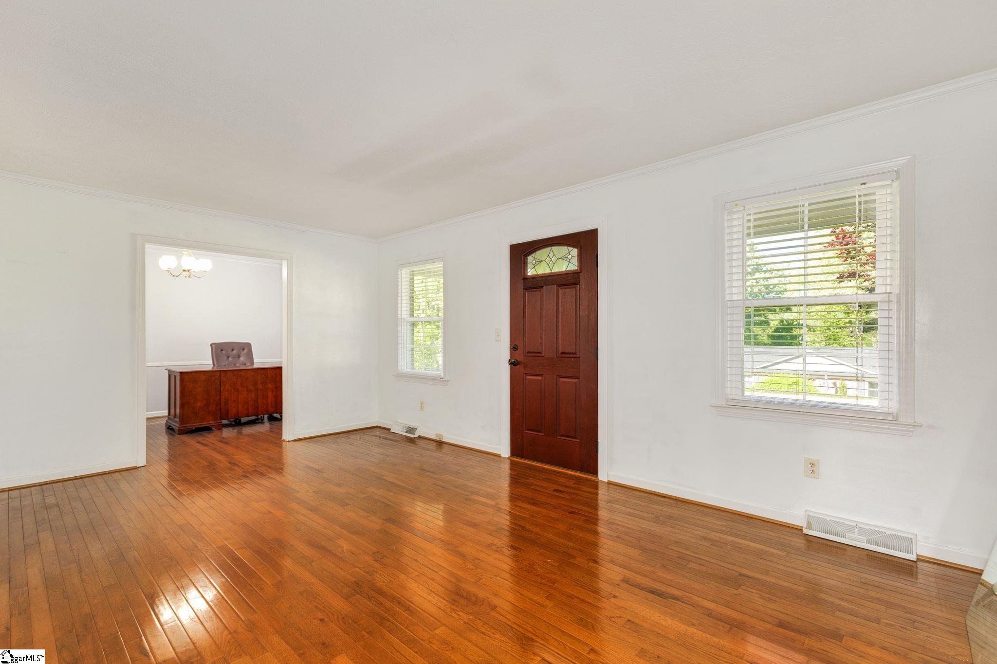 311 Longview Terrace Easley, SC 29642 - Photo 4 of 26