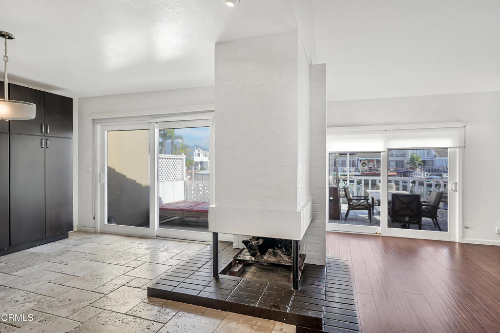 2010 Kingsbridge Way Oxnard, CA 93035 - Photo 12 of 35