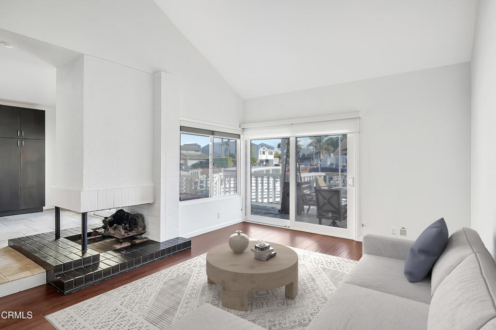 2010 Kingsbridge Way Oxnard, CA 93035 - Photo 15 of 35