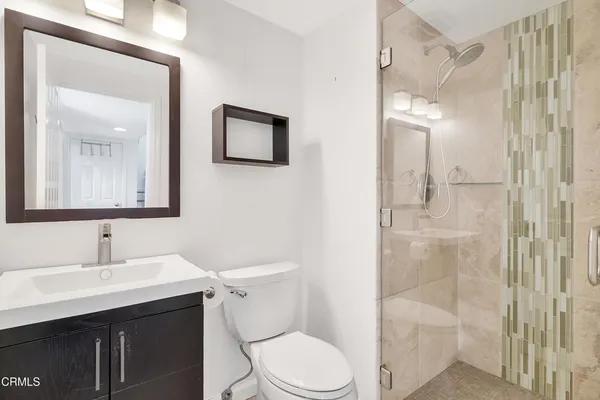 $1,829,999 | 2010 Kingsbridge Way, Oxnard, CA 93035