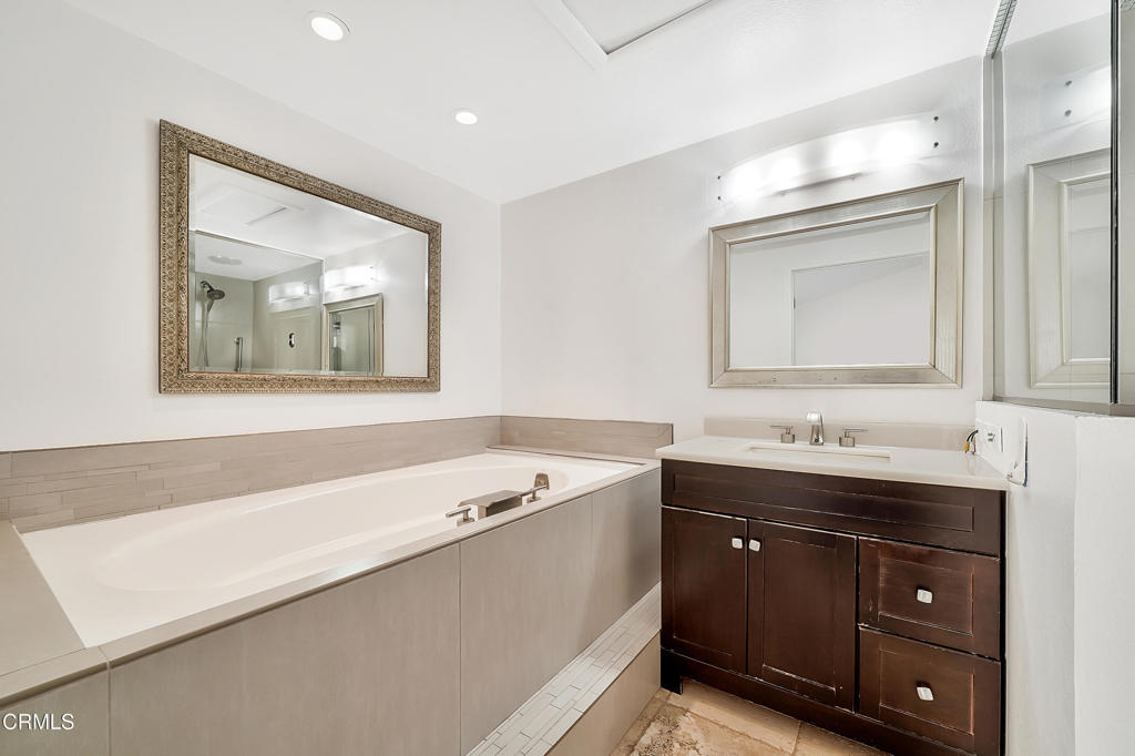 2010 Kingsbridge Way Oxnard, CA 93035 - Photo 30 of 35