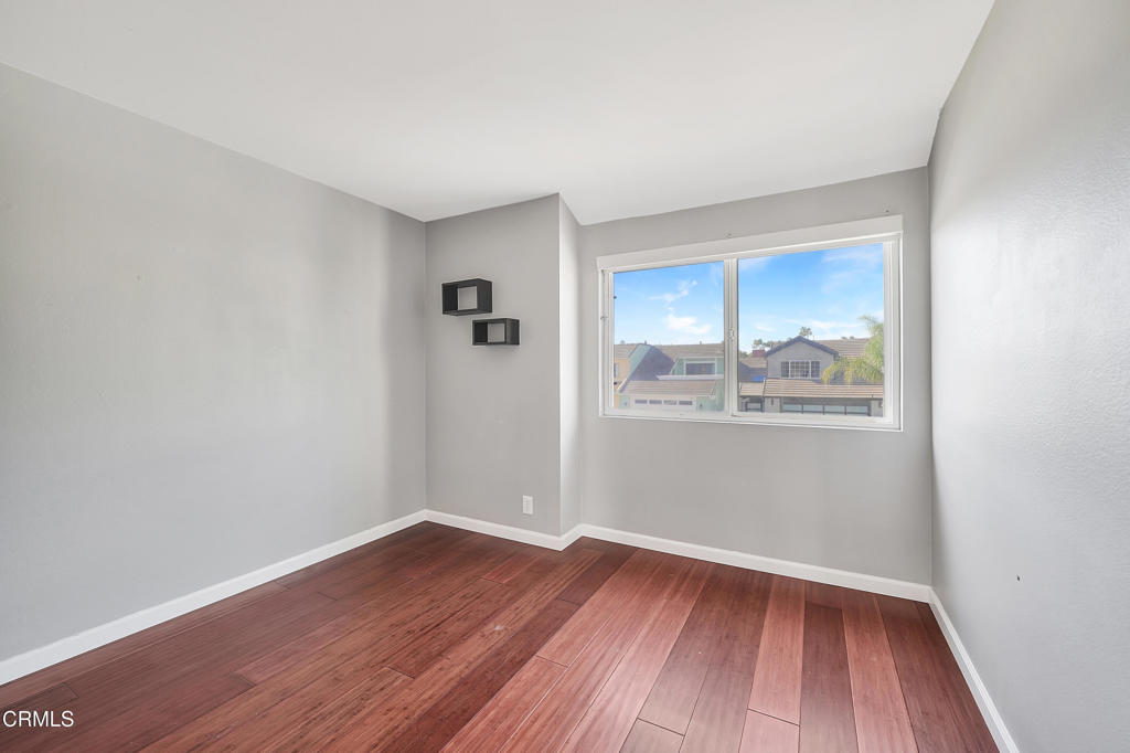 2010 Kingsbridge Way Oxnard, CA 93035 - Photo 37 of 40