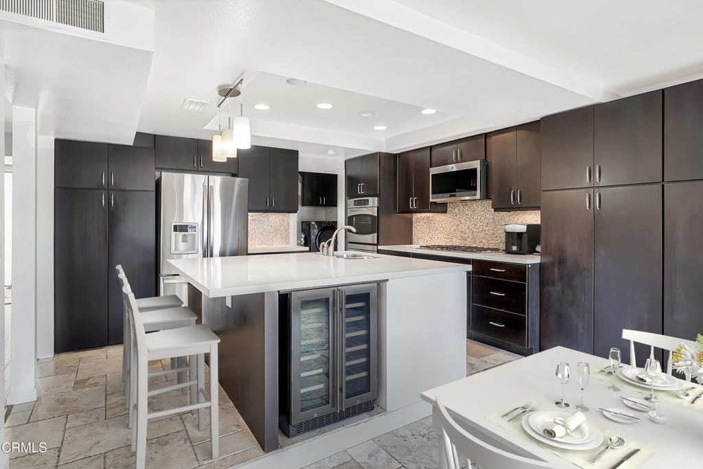 2010 Kingsbridge Way Oxnard, CA 93035 - Photo 7 of 35