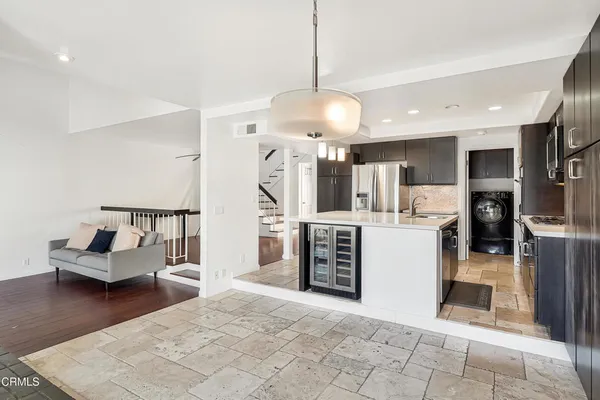 $1,829,999 | 2010 Kingsbridge Way, Oxnard, CA 93035