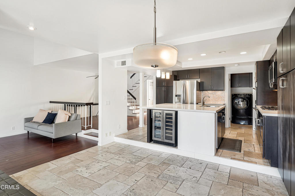 2010 Kingsbridge Way Oxnard, CA 93035 - Photo 8 of 35