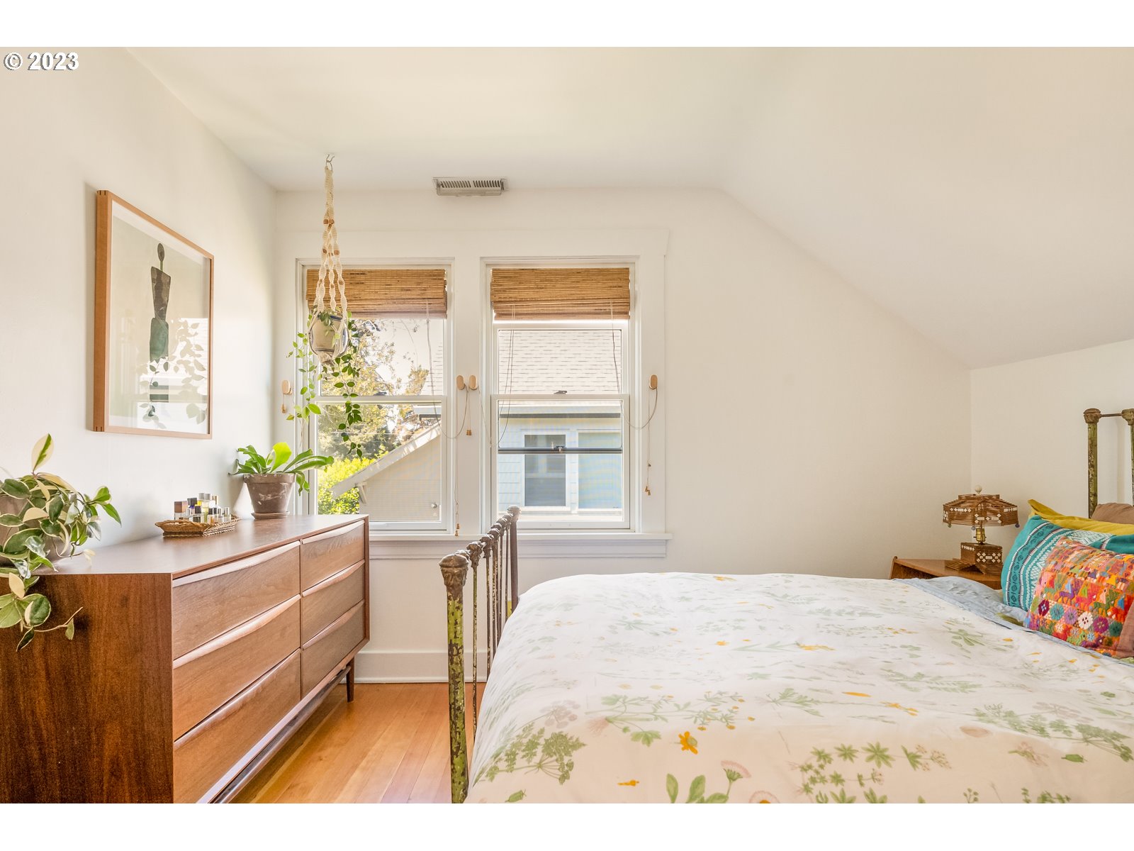 6516 Southeast Reedway Street Portland, OR 97206 - Photo 28 of 44 Bedroom