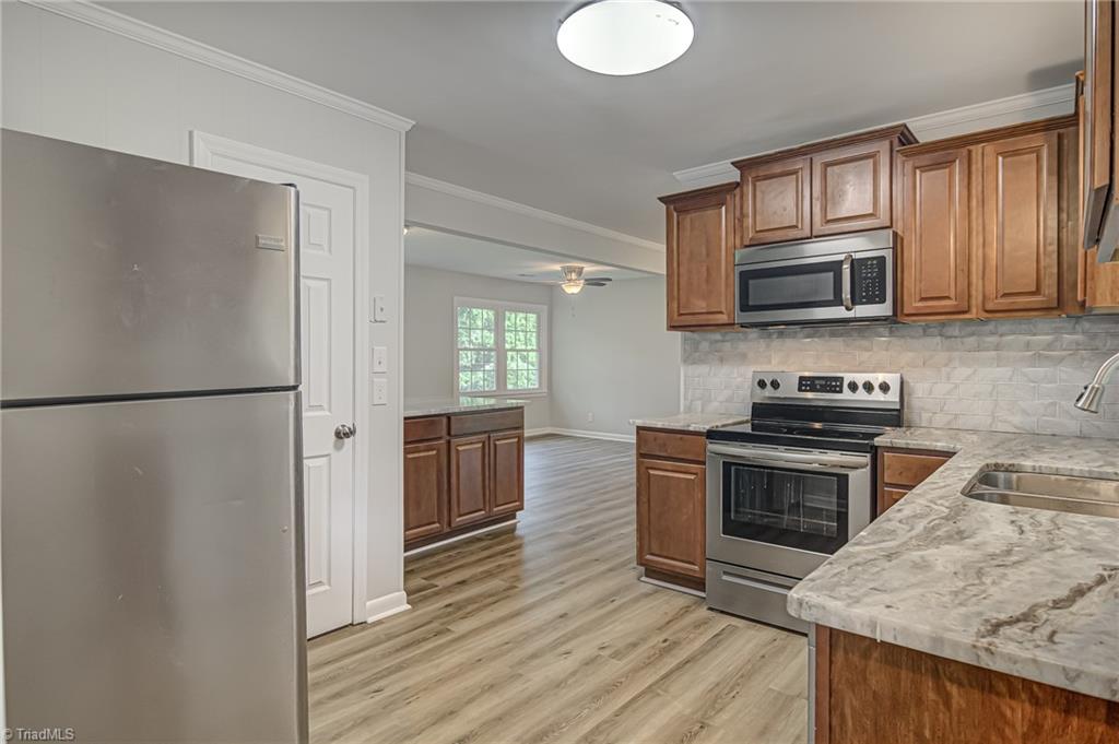207 Canterbury Road High Point, NC 27262 - Photo 17 of 43 Gallery Image 17