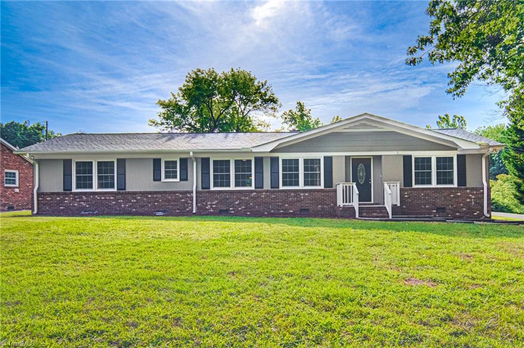207 Canterbury Road High Point, NC 27262 - Photo 2 of 43 Gallery Image 2