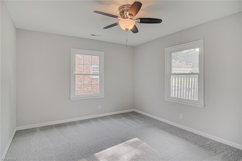 207 Canterbury Road High Point, NC 27262 - Photo 30 of 43 Gallery Image 30